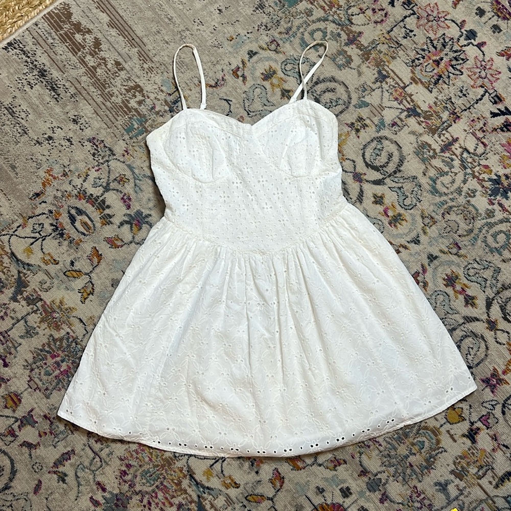 AEO American Eagle Eyelet White Dress size Small